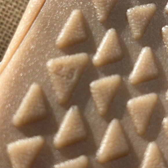 See Kai Run | Jane II in Silver, Size 2.5 - Picture 14 of 14